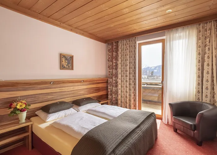 Upside Down Town Neue Post Hotell 4*