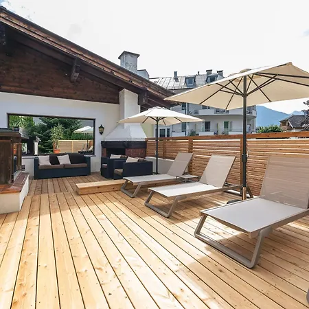 Upside Down Town Neue Post Hotell