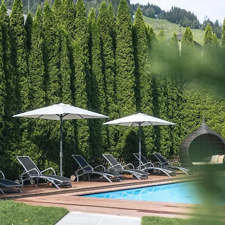 Hotell Upside Down Town Neue Post Zell am See