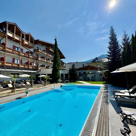 Upside Down Town Neue Post Hotell 4*