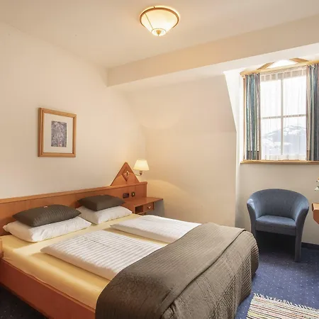 Upside Down Town Neue Post 4*