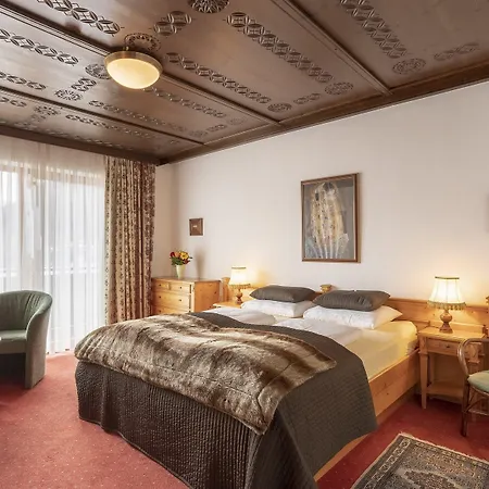 Hotel Upside Down Town Neue Post 4*