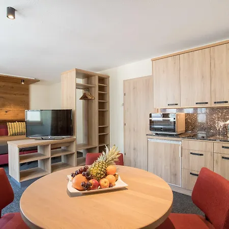 Hotell Upside Down Town Neue Post Zell am See