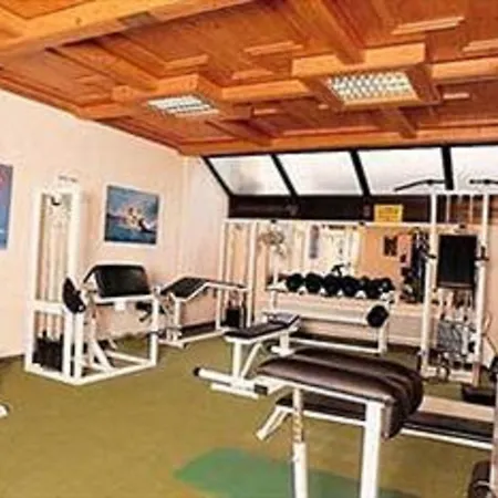 Hotell Upside Down Town Neue Post Zell am See