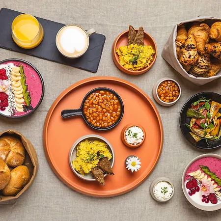 Upside Down Town Neue Post Zell am See