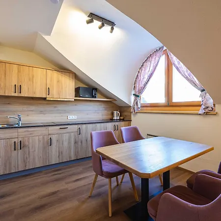 Upside Down Town Neue Post Hotel