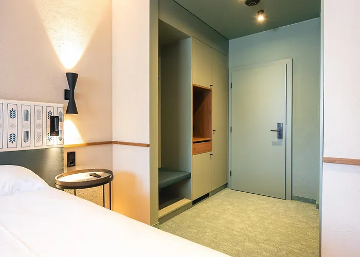 Upside Down Town Neue Post فندق