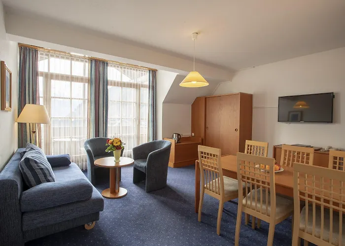 Upside Down Town Neue Post 4* Zell am See