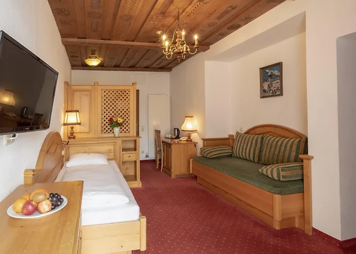 Hotel Upside Down Town Neue Post Zell am See