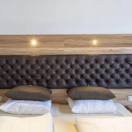 Upside Down Town Neue Post Hotel 4*